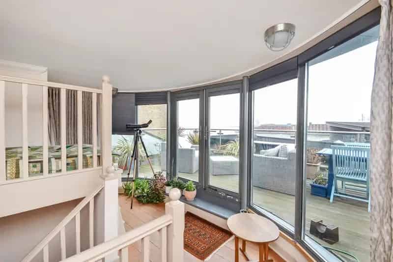 Modern 4-Bedroom Townhouse with Harbour Views Old Portsmouth