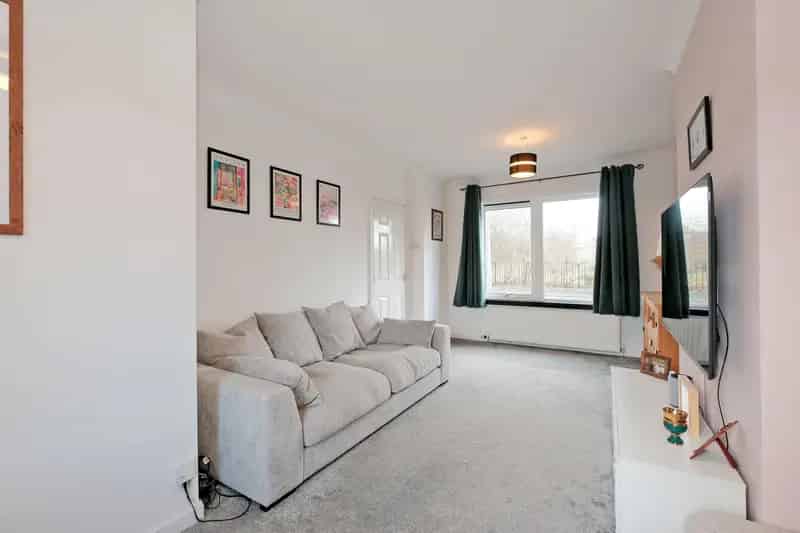 2 Bedroom Mid Terraced Villa Aberdeen GCH DG Driveway Garden