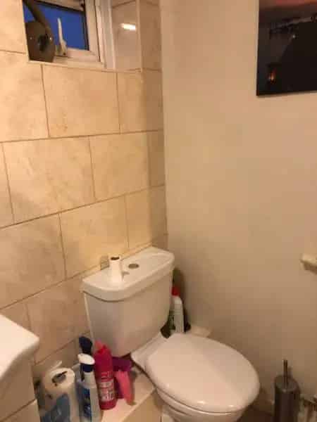 2 Bedroom House with Large Kitchen and Private Garden