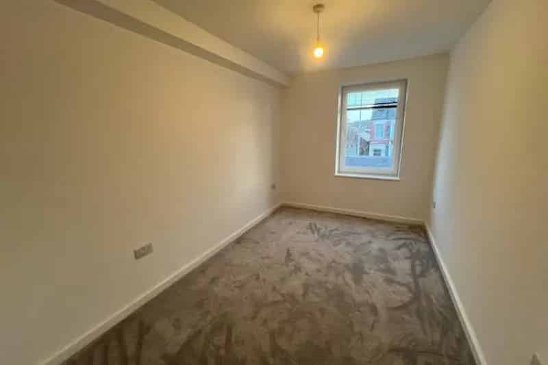 Canton High Street Brand New One Bedroom Apartment