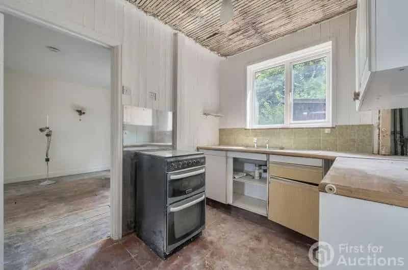 3 Bed House for Sale Godalming