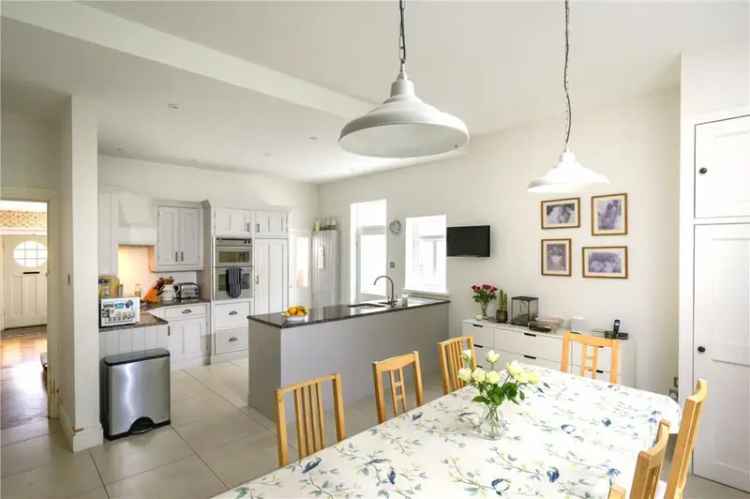 5 Bedroom Semi-Detached House for Sale