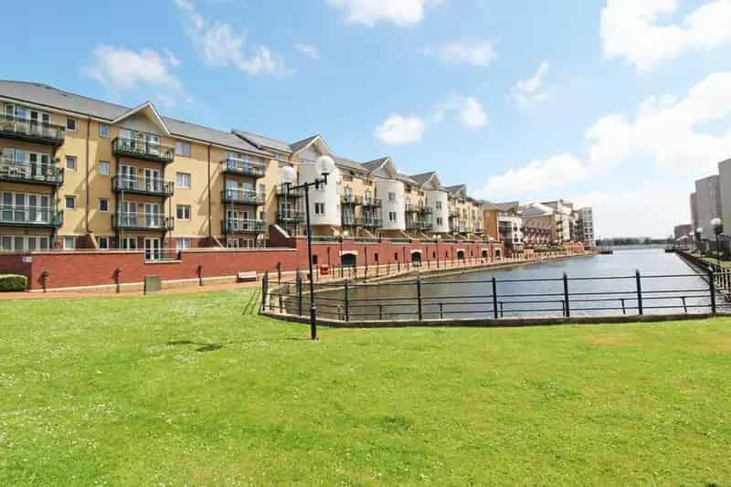 2 Bedroom Apartment For Sale