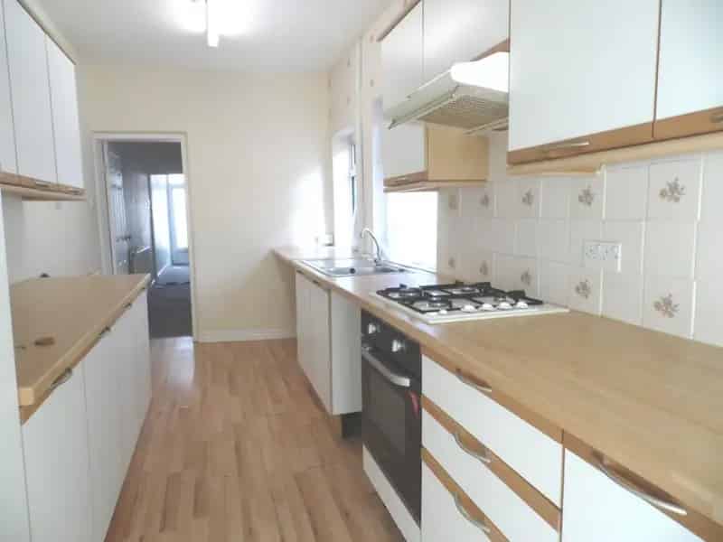 2 Bedroom House To Rent Available 28082025