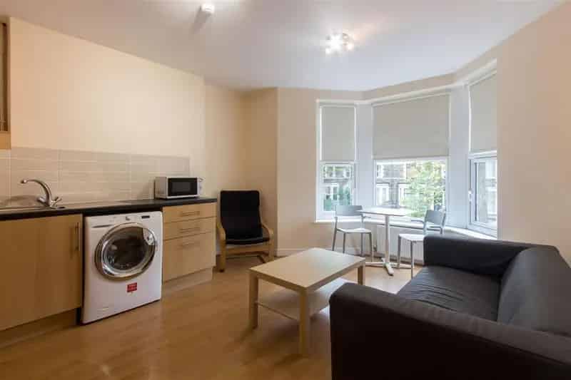 2 Bedroom Flat to Rent in Cardiff
