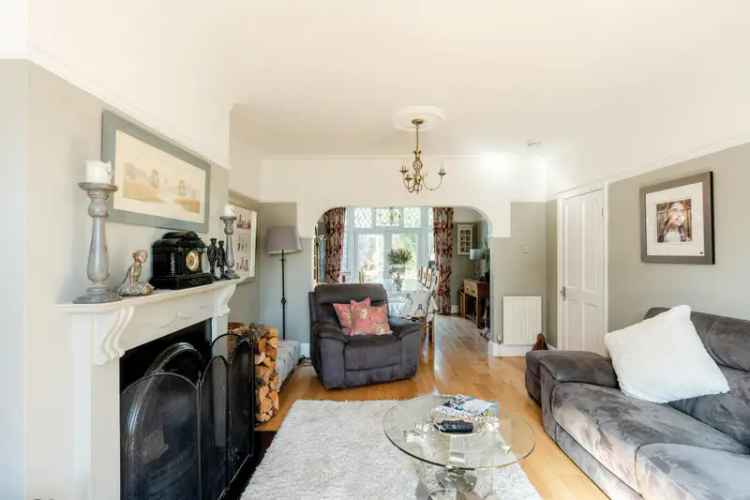 6 Bedroom Semi Detached House For Sale