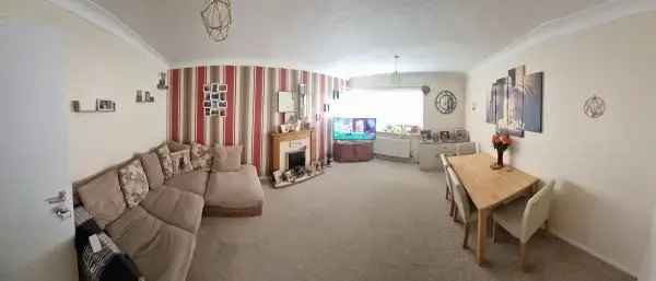 Flat For Rent in Ashford, England