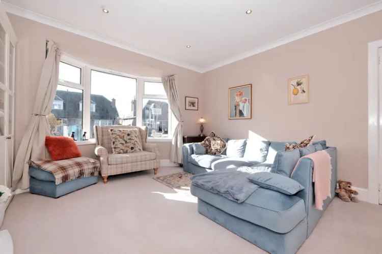 3-Bedroom Semi-Detached Home For Sale Newlands Crescent