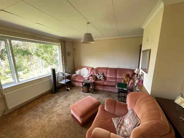 3 bedroom detached bungalow for sale