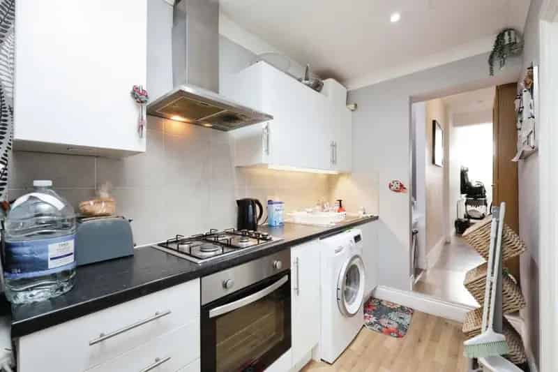 2 Bed Maisonette Near Watford High Street Station