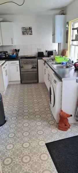 Flat For Rent in Rother, England