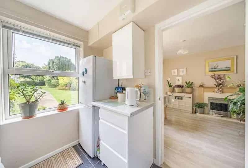 2 Bed Flat for Sale Ground Floor Apartment