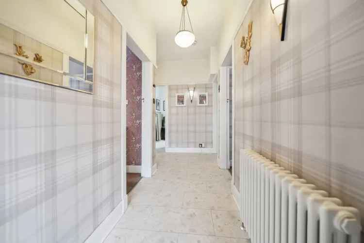 Spacious Semi-Detached Family Home in Giffnock with Large Garden