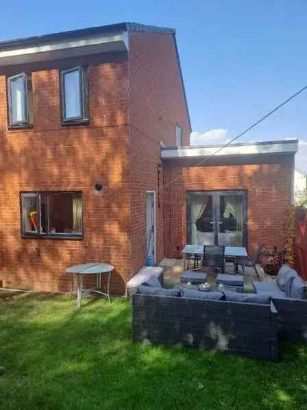 House For Rent in Birmingham, England