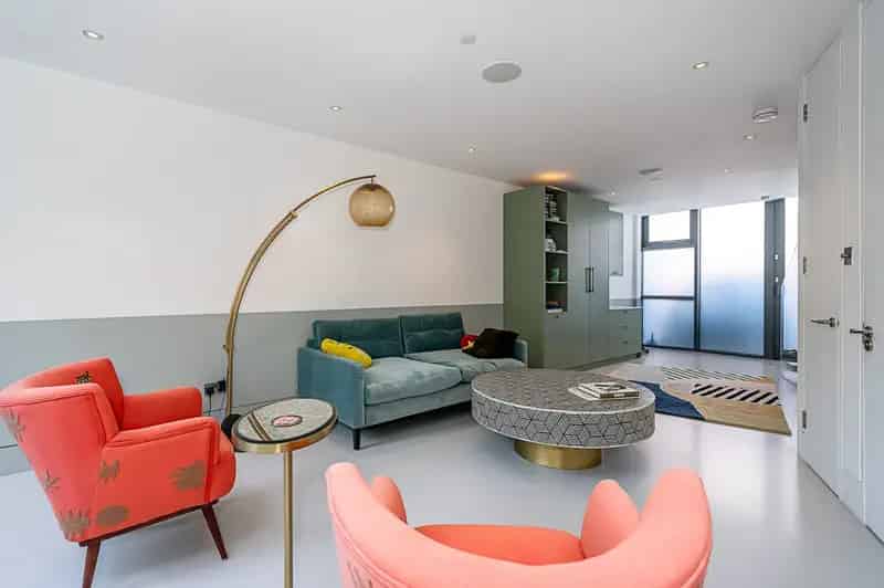 3 Bedroom House for Sale in Maida Vale