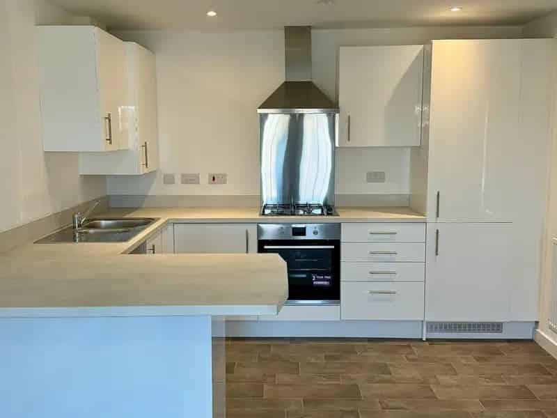2 bedroom House
 To Let