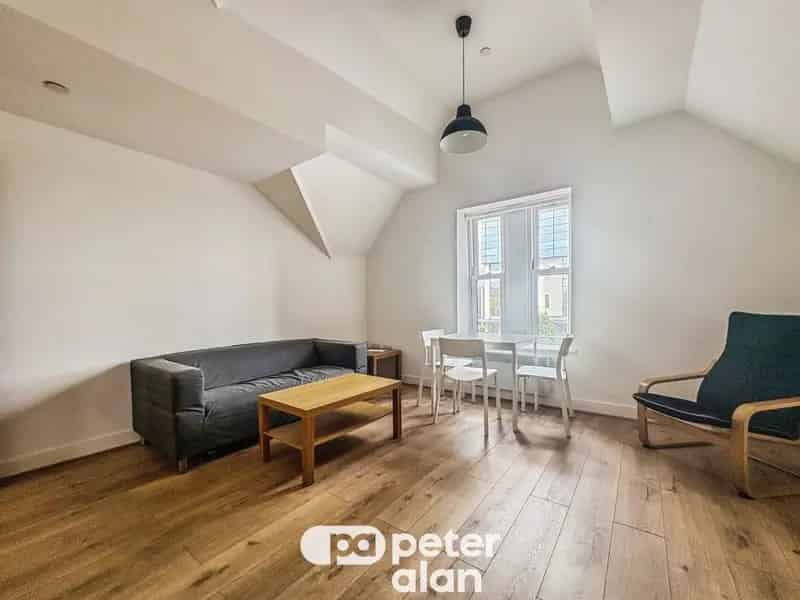 1 Bedroom City Centre Apartment July Availability