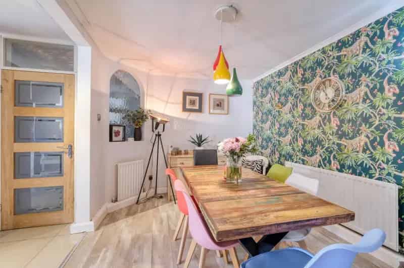 5 Bedroom Detached Dormer Bungalow For Sale