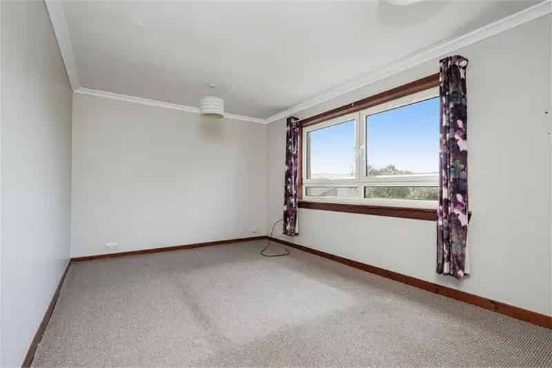 1 Bed Top Floor Flat Liberton Edinburgh