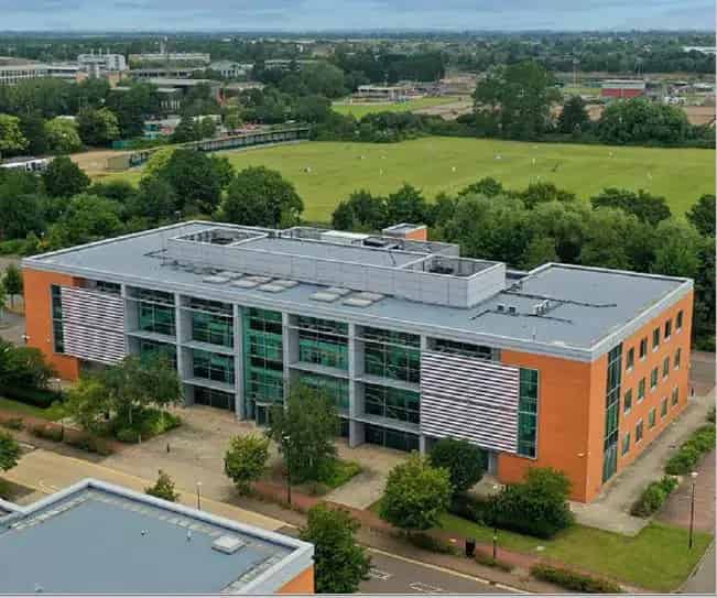First Class Three Floor R&D Space