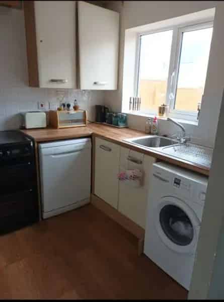 5 Year Old Red Brick End Terrace House Near Town