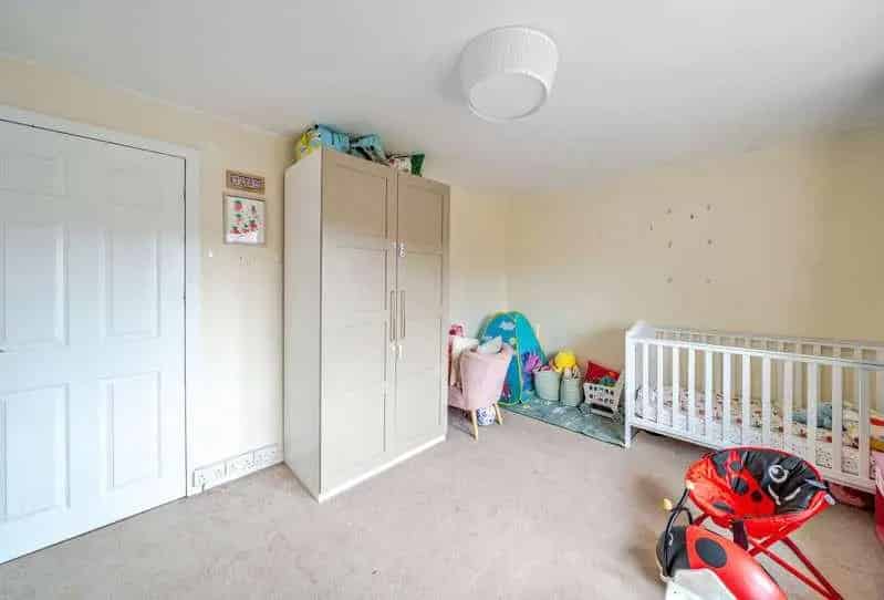 2 Bed Flat for Sale