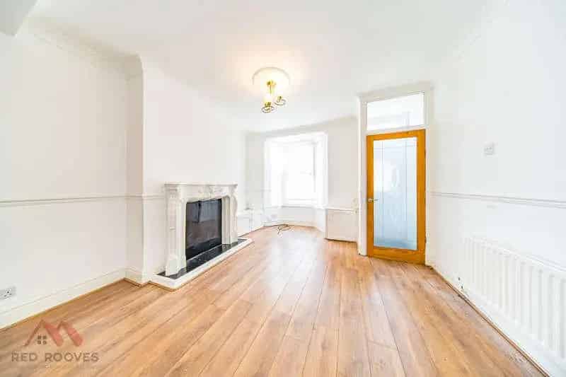 2 Bed House For Sale Near City Centre