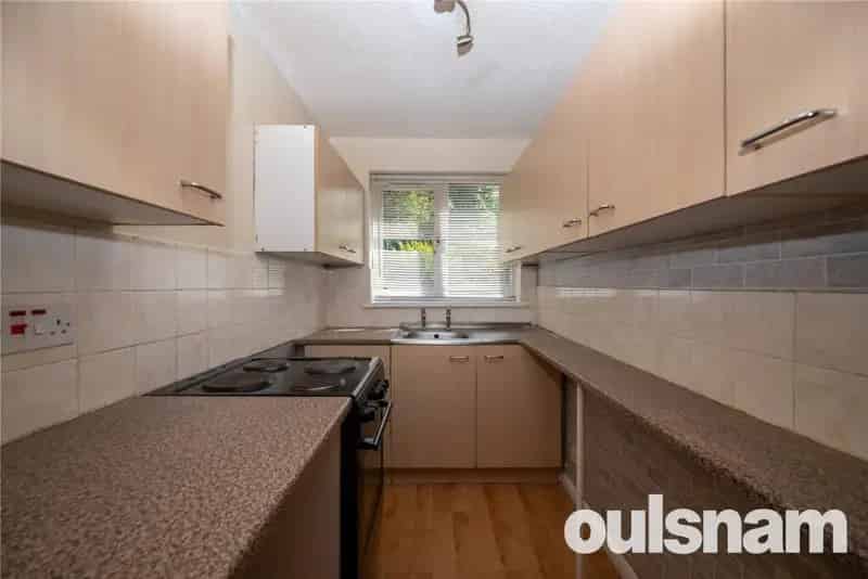 1 Bedroom Apartment Rednal Ground Floor Garden Parking