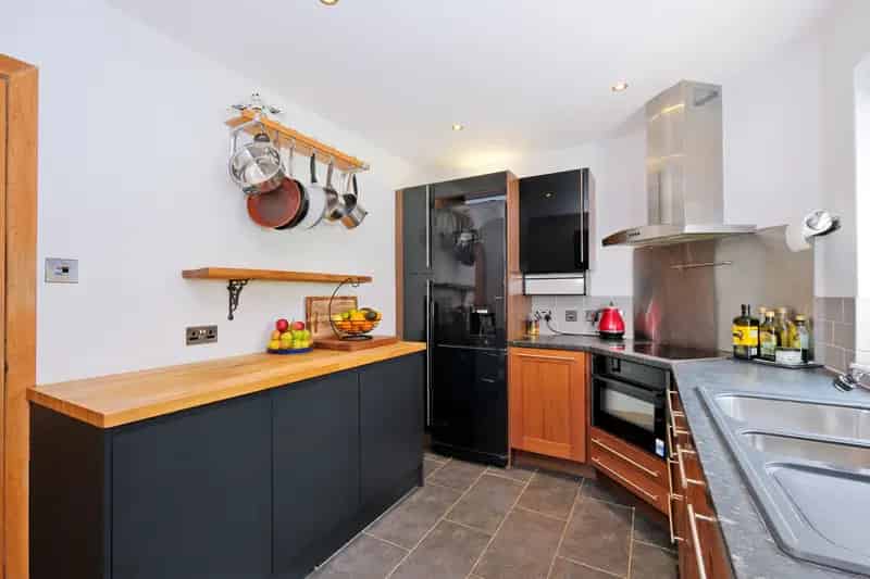 Three Bedroom Detached House Port Elphinstone