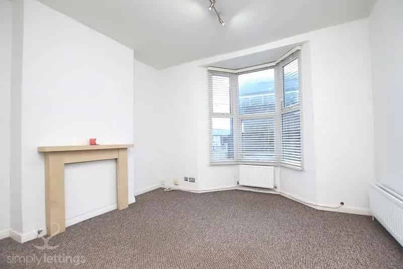 1 Bedroom Ground Floor Flat to Rent