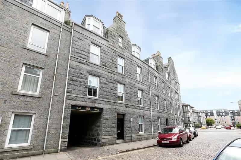 1 Bedroom Flat to Rent in Rosemount