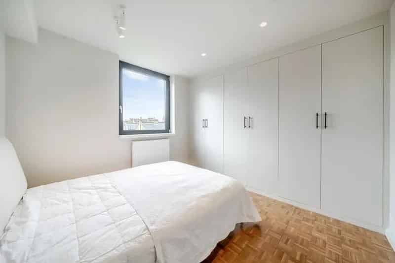 Modern One Bedroom Flat SW9 Near Oval Stockwell Brixton