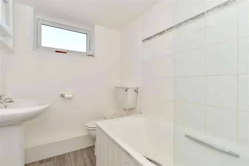2 Bed Flat for Sale in Newport