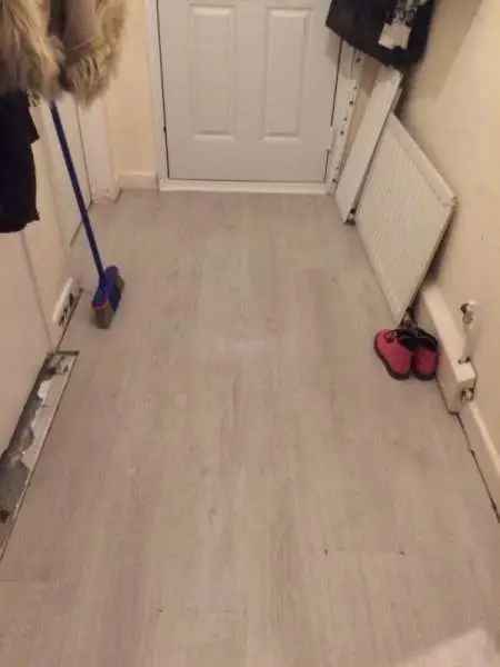 Flat For Rent in Dover, England