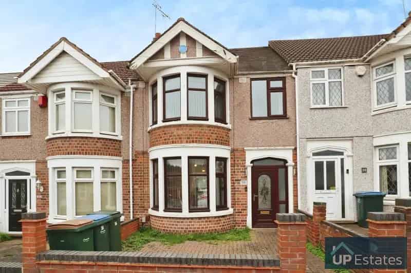 3 Bedroom Extended Terrace House For Sale
