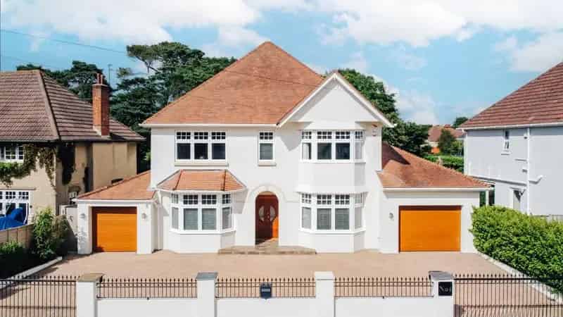 3 Bedroom House in Lower Parkstone - Family Home