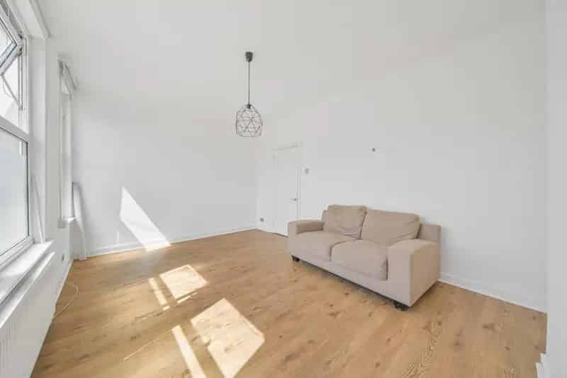 Flat For Sale , London, England