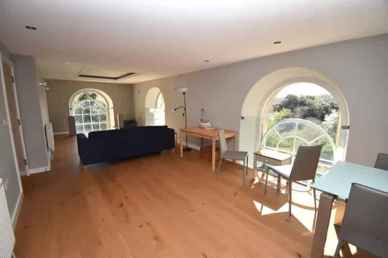 Grade II Listed Chapel Apartment Two Bedrooms Ensuite Parking Bath