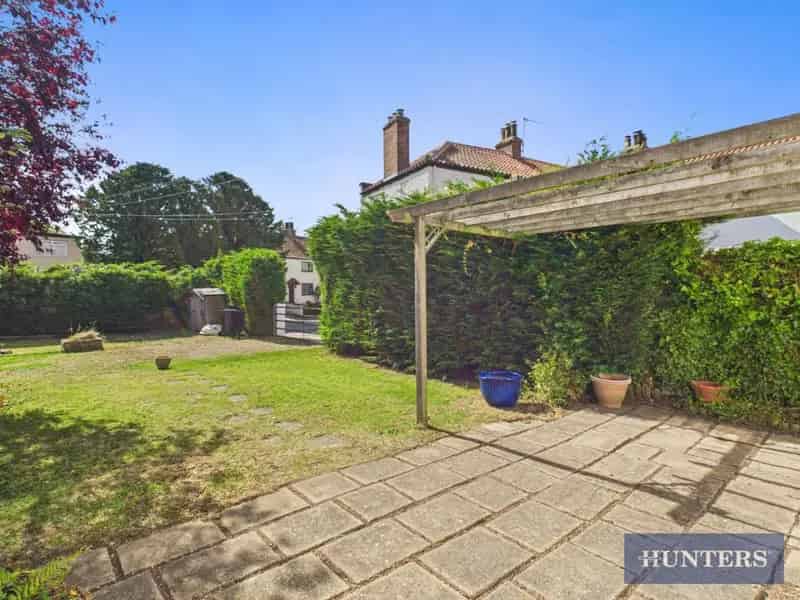 3 bedroom House
 For Sale 
Total Size: 1233 SQ FT