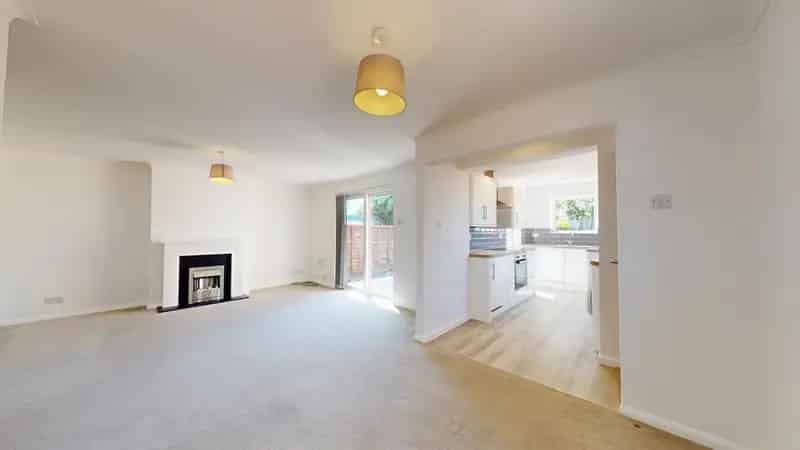 3 bedroom semi-detached bungalow for sale