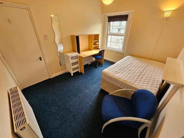 5 Bedroom Furnished Maisonette for Students