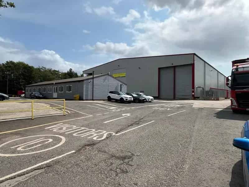 Industrial Warehouse Unit 55280 sqft 105m Eaves 416 Acres
