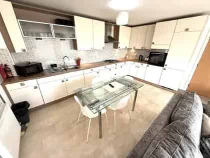 2 Bedroom Furnished Flat 92m² Aberdeen