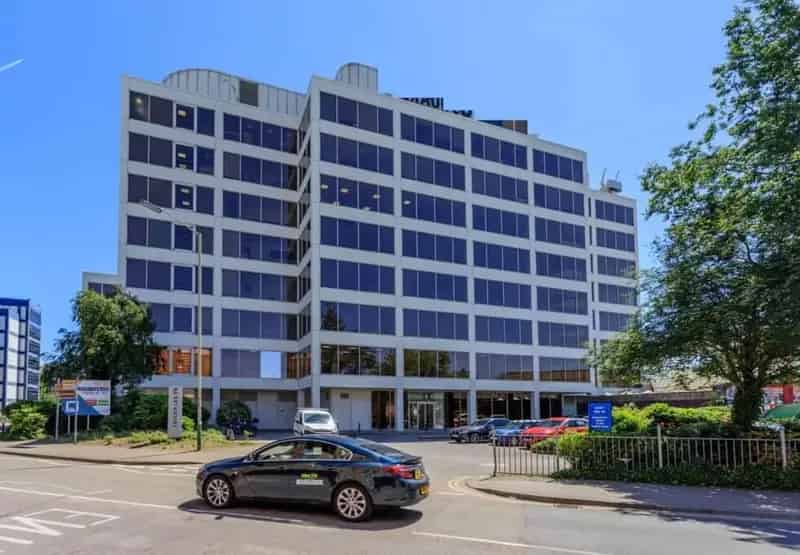 Commercial property For Rent , Newbridge Square, Swindon, England