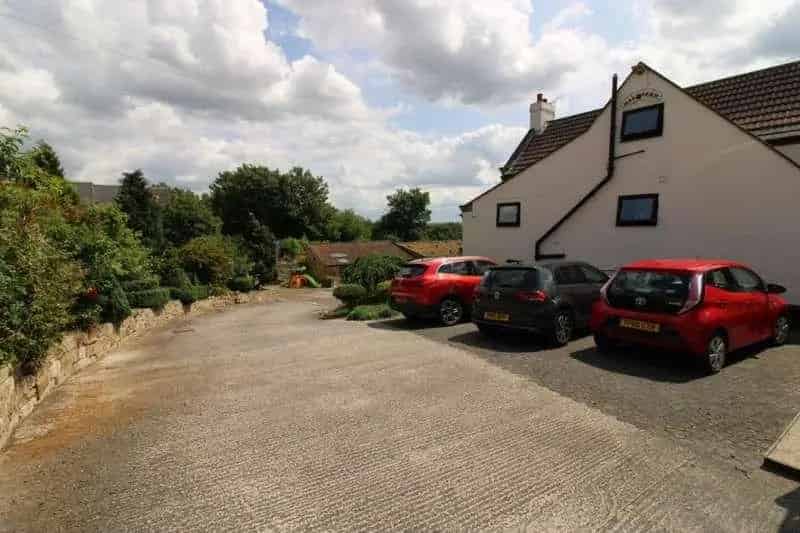 5 Bed Farmhouse with Development Potential
