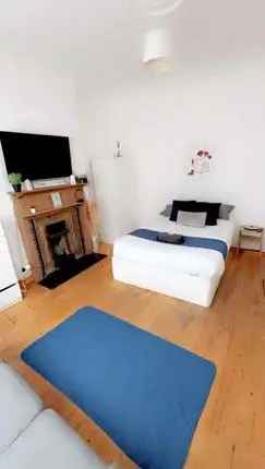 Terraced house to rent in Fernlea Road, London SW12