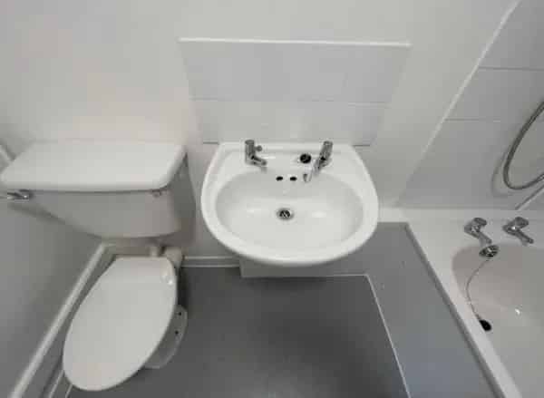 Flat For Rent , Waverley, England