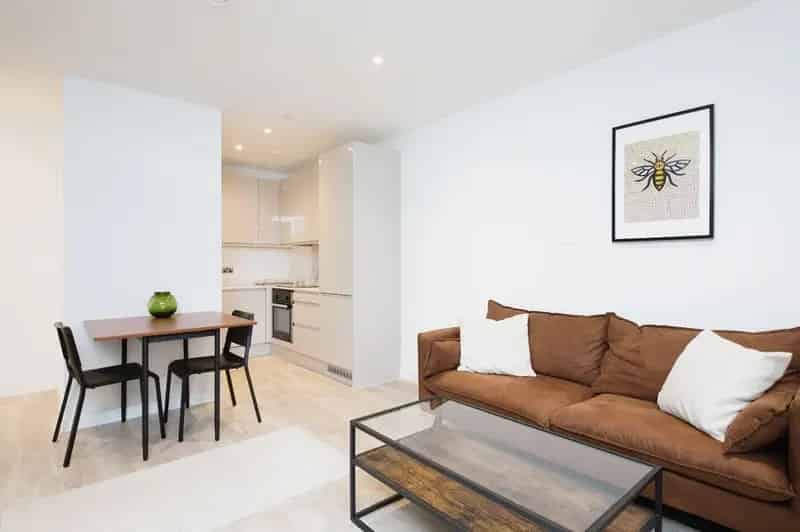 2 Bed Luxury Apartment Salford Greengate Gym Cinema