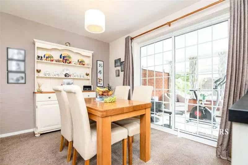 3 Bed Semi-Detached House for Sale
