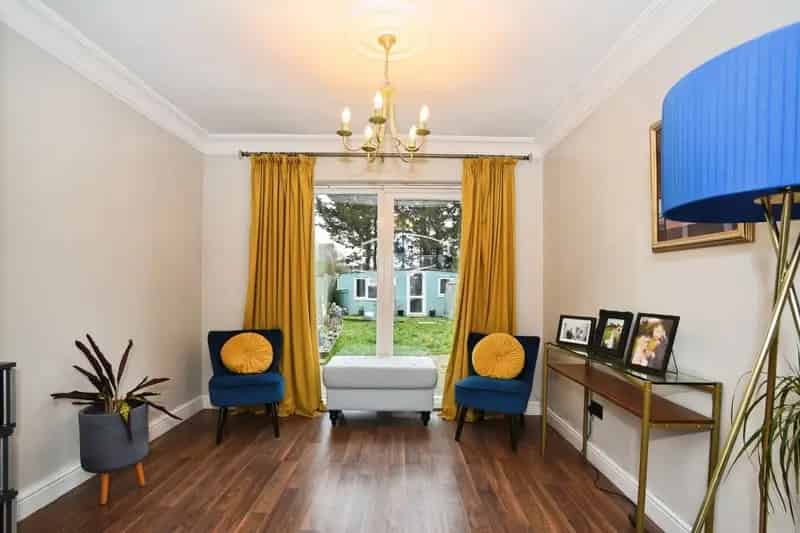 Extended Four-Bedroom Family Home Stratton St Margaret